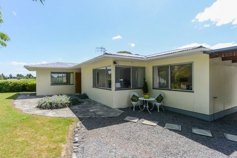 Photo of property in 16 Selwyn Road, Havelock North, 4130