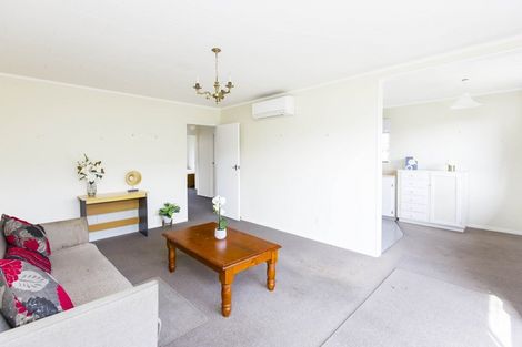 Photo of property in 48f2- Kowhai Avenue, Ebdentown, Upper Hutt, 5018