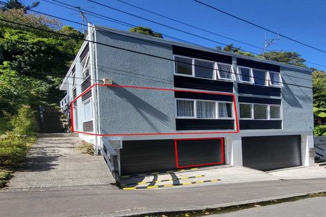 Photo of property in 1/8 Governor Road, Northland, Wellington, 6012