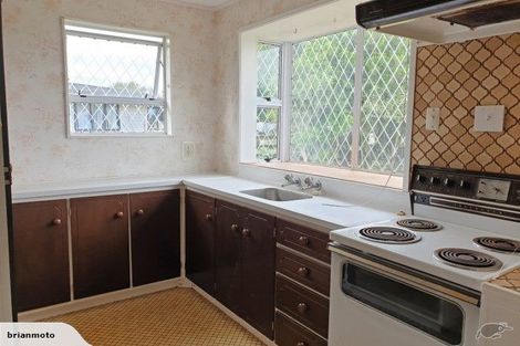 Photo of property in 44 Escort Grove, Awapuni, Palmerston North, 4412