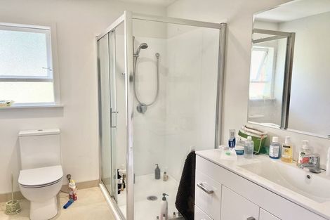 Photo of property in 33 Lingfield Street, Glenfield, Auckland, 0629