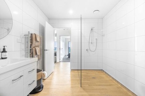 Photo of property in 8 Karaipiture Road, Karaka, 2124