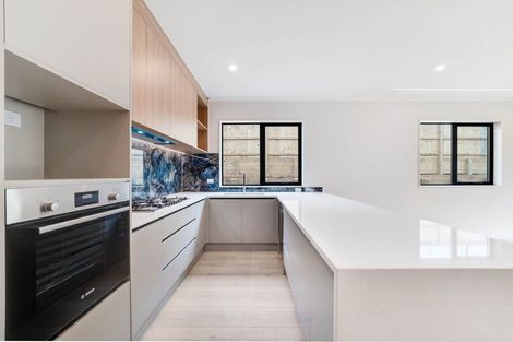 Photo of property in 16 Viv Green Place, Pokeno, 2402