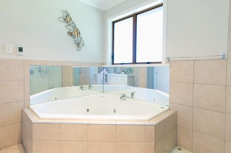 Photo of property in 4 Ries Street, Dannevirke, 4930