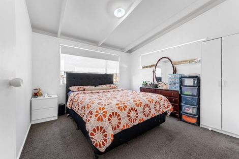 Photo of property in 4a Gallony Avenue, Massey, Auckland, 0614