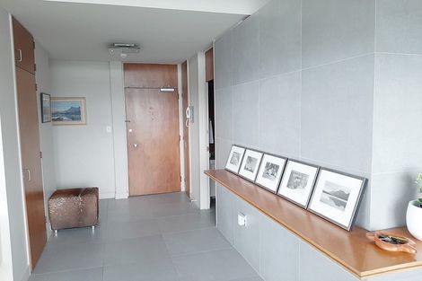Photo of property in 45 Stanley Point Road, Stanley Point, Auckland, 0624