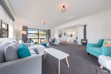 Photo of property in 27f2- Merton Street, Trentham, Upper Hutt, 5018