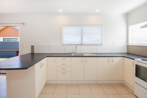 Photo of property in 65 Himatangi Street, Himatangi Beach, Foxton, 4891