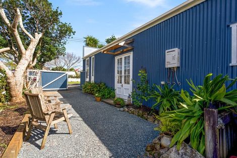 Photo of property in 6 Domain Road, Onerahi, Whangarei, 0110