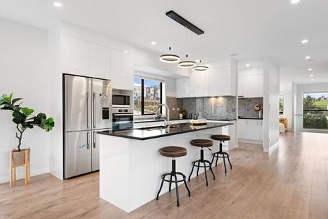 Photo of property in 7 Lawson Creek Street, Massey, Auckland, 0614