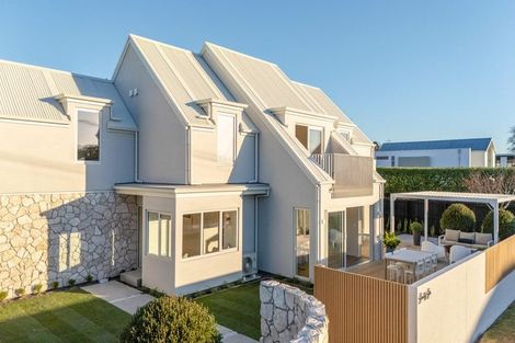Photo of property in 76 Wai-iti Terrace, Bryndwr, Christchurch, 8052