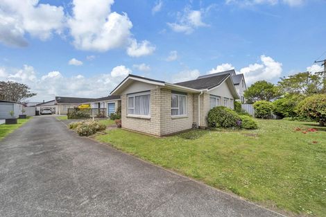 Photo of property in 24 Surrey Street, Hawera, 4610