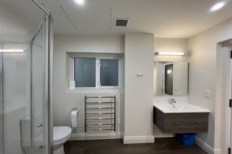 Photo of property in Fountain Court Flats, 48 Oriental Parade, Oriental Bay, Wellington, 6011