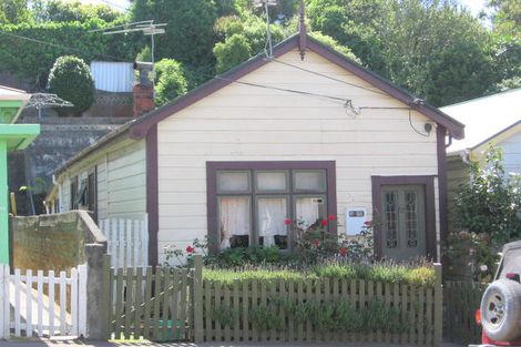 Photo of property in 44 Rolleston Street, Mount Cook, Wellington, 6021