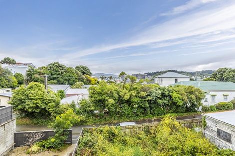 Photo of property in Altar Apartments, 16/120 Rintoul Street, Newtown, Wellington, 6021