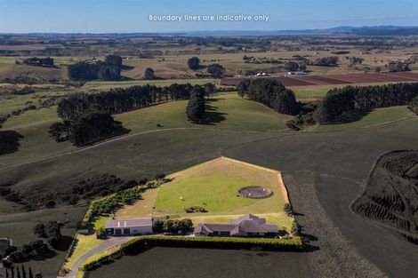 Photo of property in 135b Hutchinson Road, Helensville, 0875