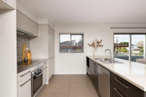 Photo of property in 369a Oceanbeach Road, Mount Maunganui, 3116