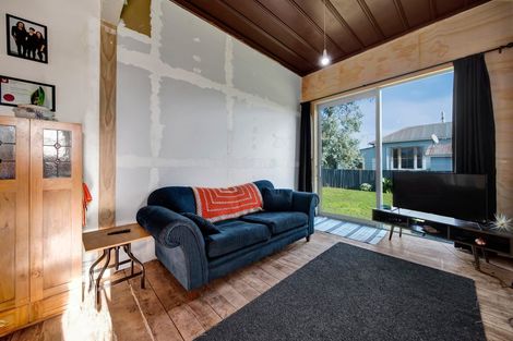 Photo of property in 78 Union Street, Hawera, 4610