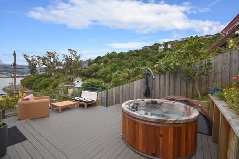 Photo of property in 2 Doon Street, Vauxhall, Dunedin, 9013