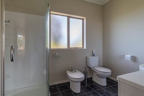 Photo of property in 17a Hetley Crescent, Taradale, Napier, 4112