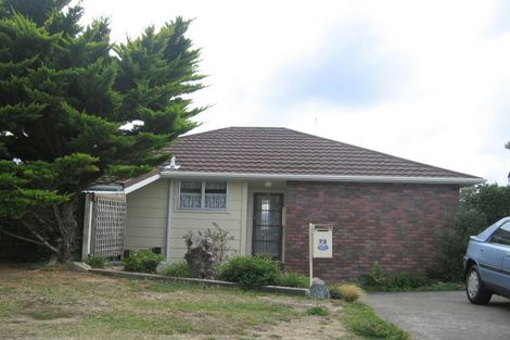 Photo of property in 73 Kaikoura Street, Maupuia, Wellington, 6022