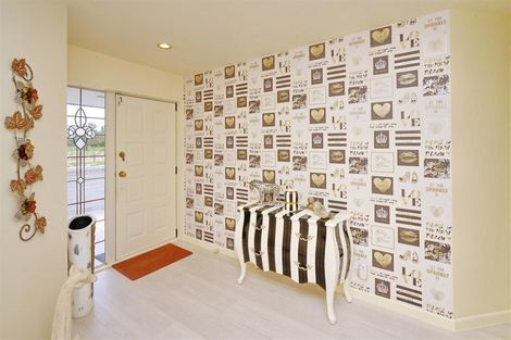 Photo of property in 10 Courtenay Drive, Kaiapoi, 7630