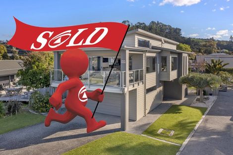 Photo of property in 122 Pepe Road, Tairua, 3508