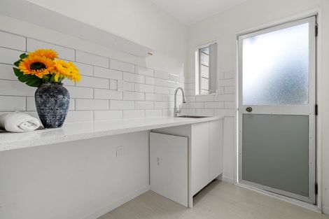 Photo of property in 19 Carnoustie Drive, Wattle Downs, Auckland, 2103