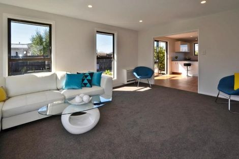 Photo of property in 445 Mairehau Road, Parklands, Christchurch, 8083