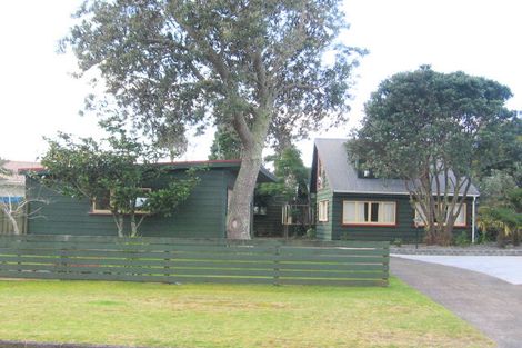 Photo of property in 606 Linton Crescent, Whangamata, 3620