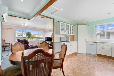 Photo of property in 5 Shakespeare Street, Stratford, 4332