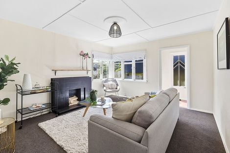 Photo of property in 8 Collier Avenue, Karori, Wellington, 6012