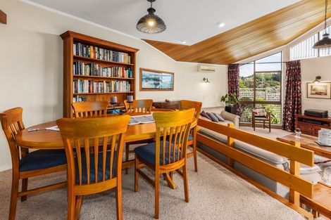 Photo of property in 14 Sailmaker Close, Whitby, Porirua, 5024