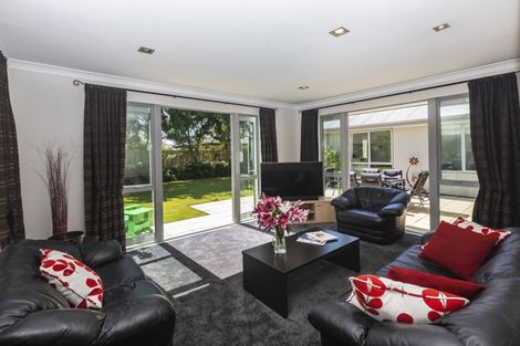 Photo of property in 3 Handel Close, Northwood, Christchurch, 8051