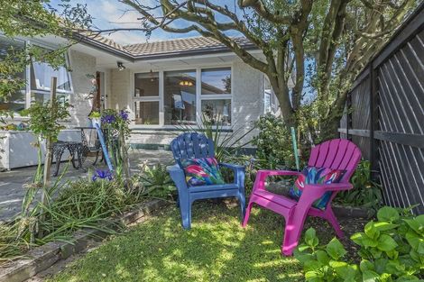 Photo of property in 26 Staveley Street, Avonhead, Christchurch, 8042