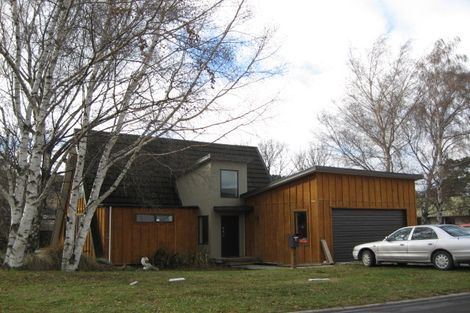 Photo of property in 4 Kowhai Drive, Wanaka, 9305