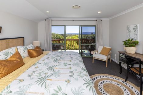 Photo of property in 56 Kakariki Grove, Waikanae, 5036