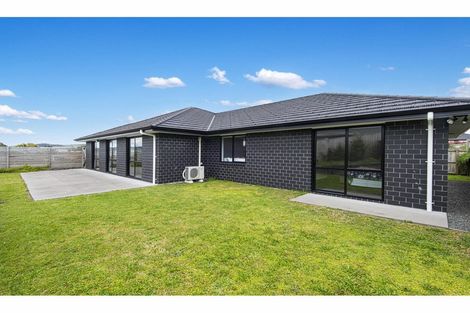 Photo of property in 25 Lake Drive, Tikipunga, Whangarei, 0112