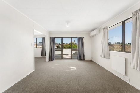 Photo of property in 16 Lagoon Place, Poike, Tauranga, 3112