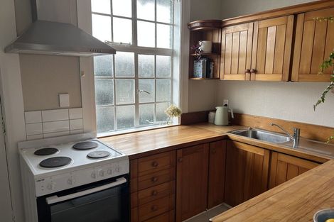 Photo of property in Pukehinau Flats, 1u4 Brooklyn Road, Mount Cook, Wellington, 6011