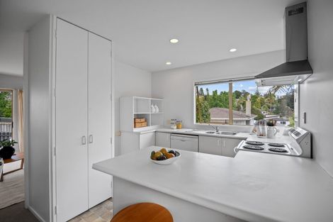 Photo of property in 14 Elliott Avenue, Bayview, Auckland, 0629