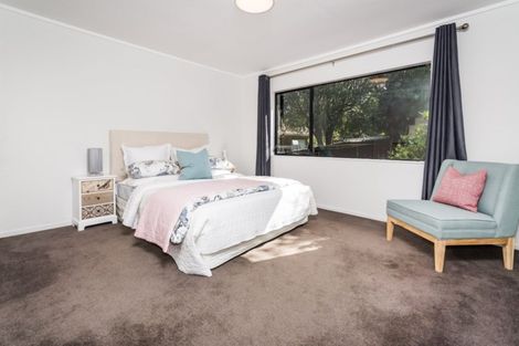 Photo of property in 6/23b View Road, Glenfield, Auckland, 0627
