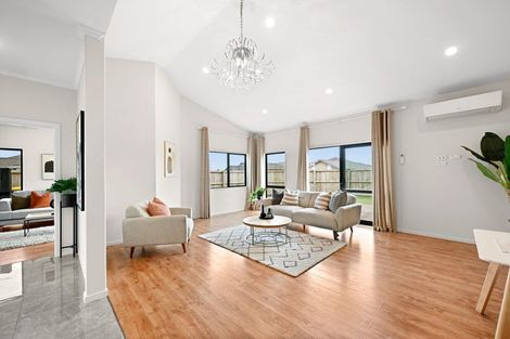 Photo of property in 33 Sirius Crescent, Rototuna North, Hamilton, 3210