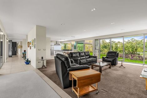 Photo of property in 2342 Cove Road, Mangawhai, Kaiwaka, 0573
