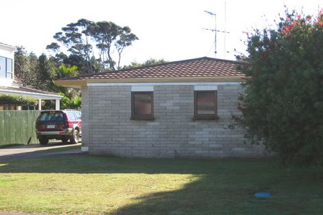 Photo of property in 1/3 Manuka Street, Orewa, 0931