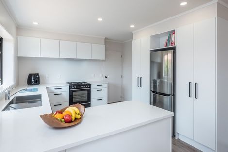 Photo of property in 16 Kotuku Drive, Paraparaumu Beach, Paraparaumu, 5032