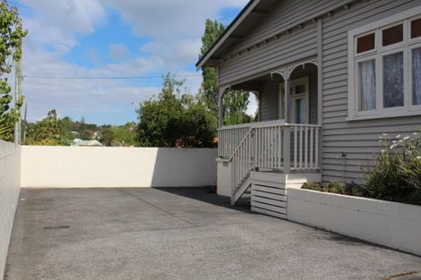Photo of property in 7 Oates Road, Glen Eden, Auckland, 0602