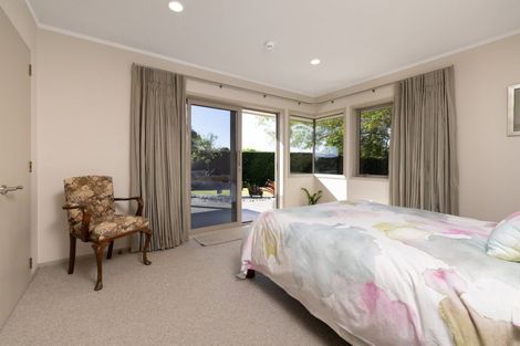 Photo of property in 16r Gunbar Drive, Welcome Bay, Tauranga, 3175