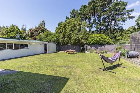 Photo of property in 28 Findlay Street, Tawa, Wellington, 5028