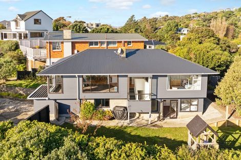 Photo of property in 47 Kiriwai Road, Paremata, Porirua, 5024